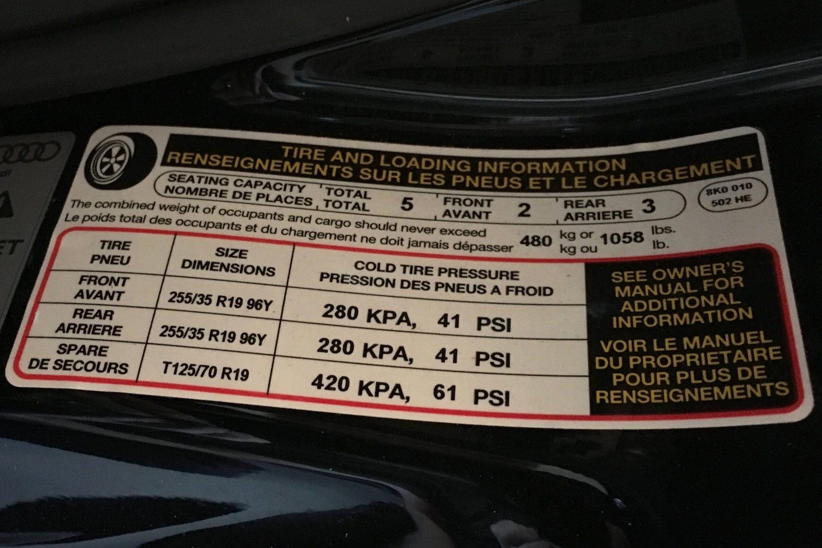 Tire and loading information placard showing recommended cold tire pressures
